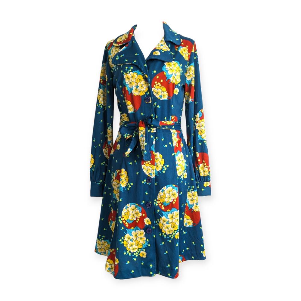 Vintage Early 70s Groovy A-Line Hydrangea Belted Dress